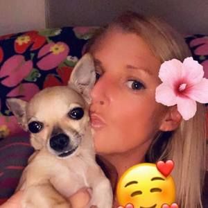 Meet your Posher, Teresa